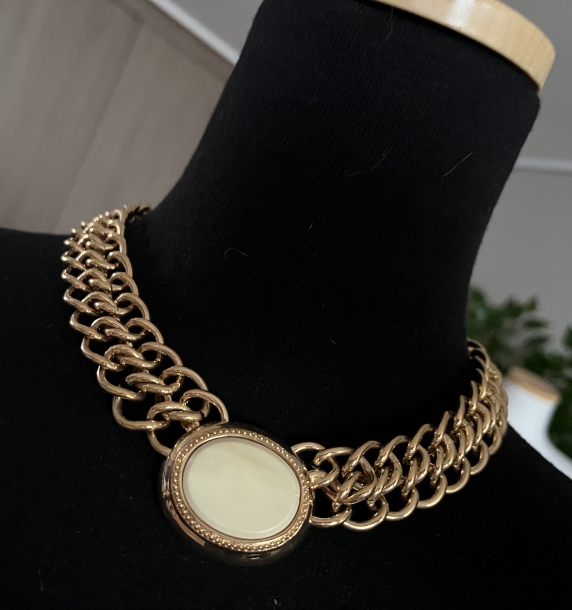‘70? Necklace & bangle set