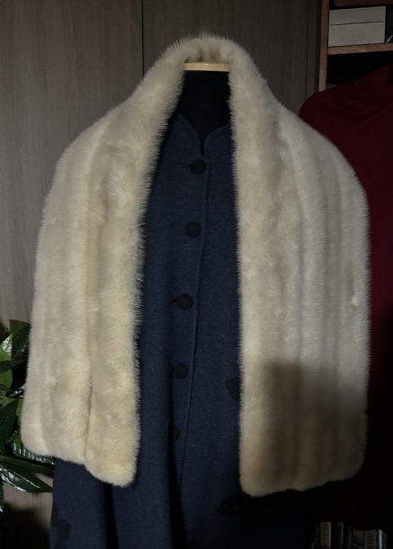 ‘90 Alaska mink shawl 