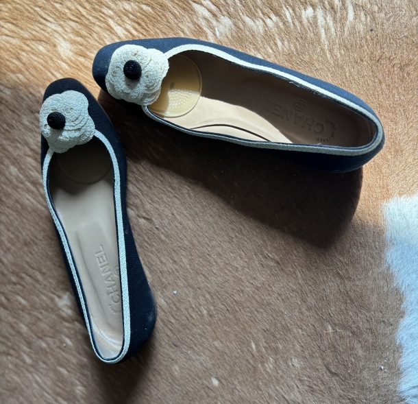‘90 Chanel flats
