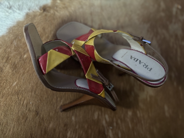‘ 90  Prada sandal 