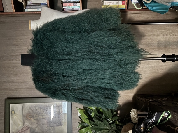 Green lamb fur coat 