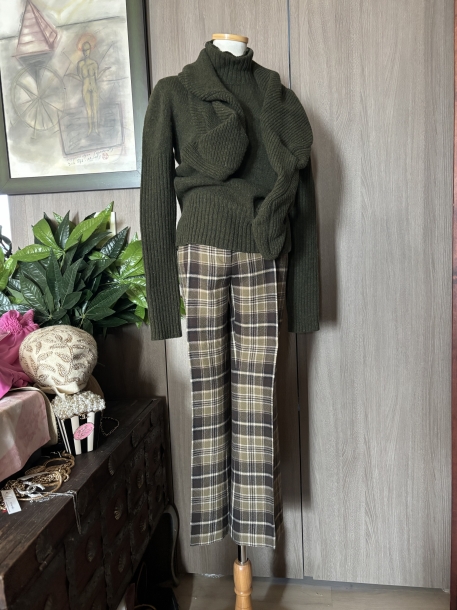 Moschino wool pants 